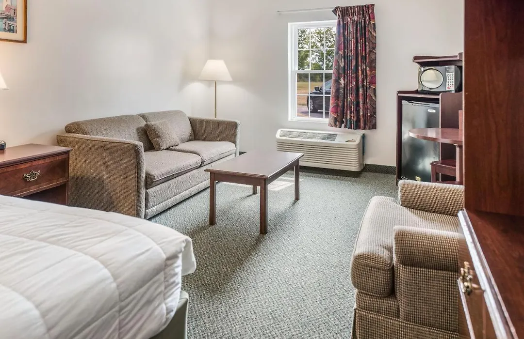 Knights Inn Sandusky-1