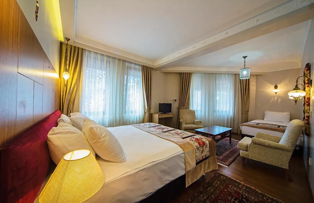 Hippodrome Hotel-1