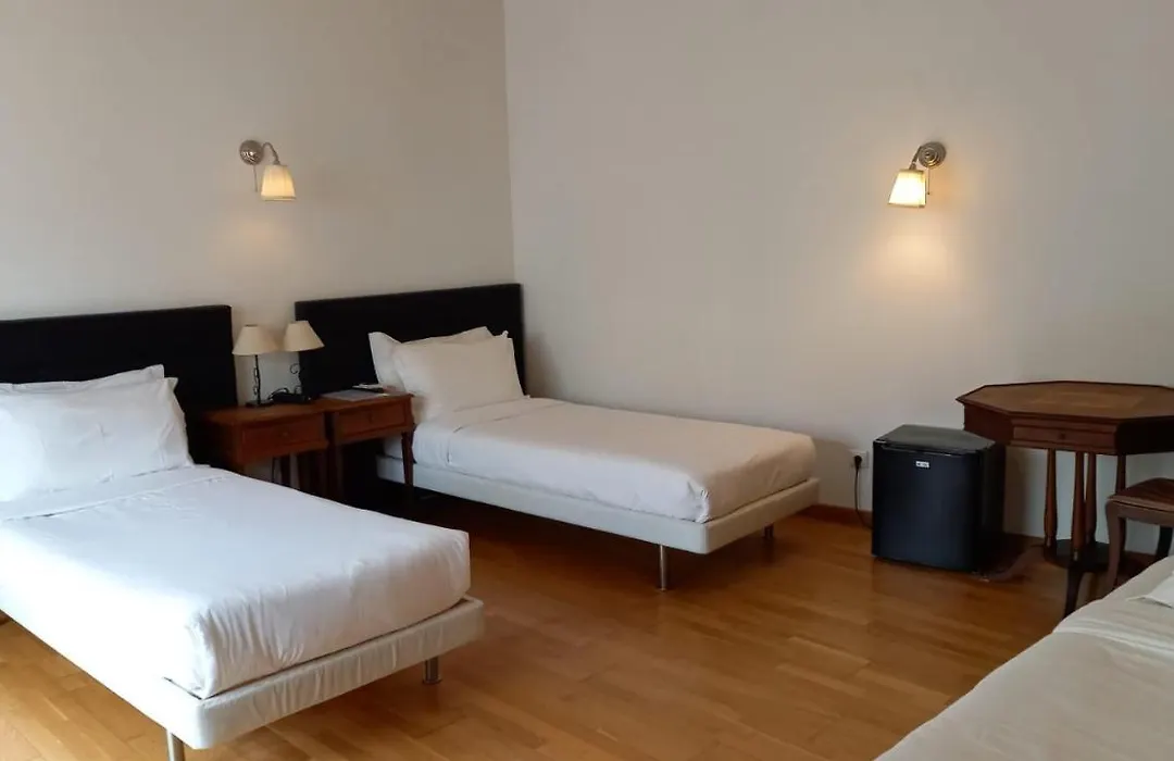 Fado Bed & Breakfast - Santos-1