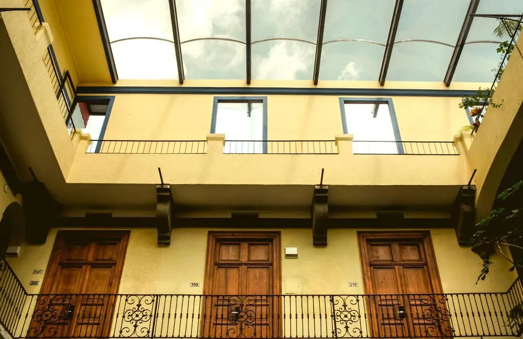 Hotel Colonial-1