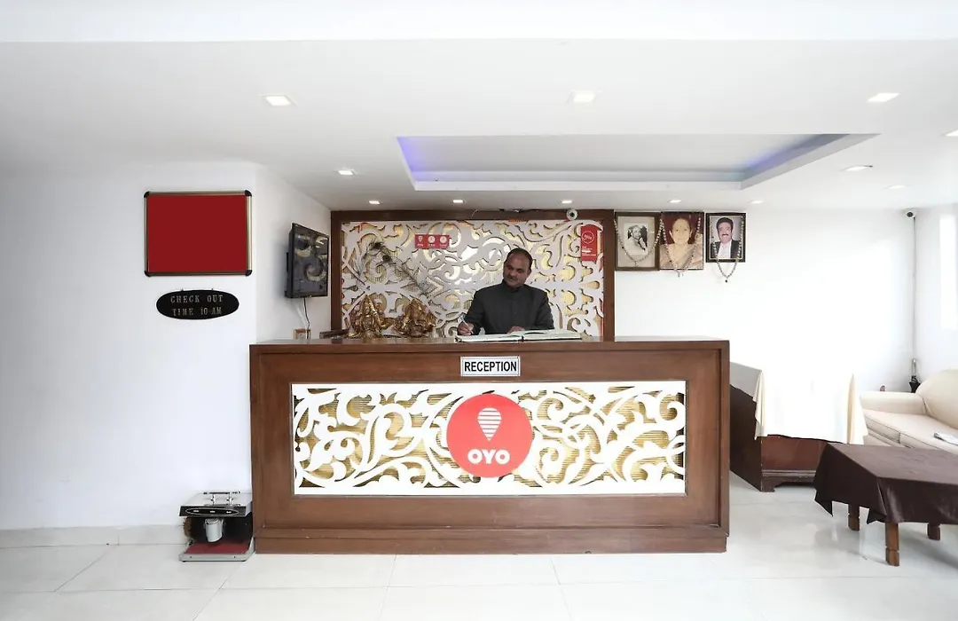 Oyo 6119 Hotel Royal Classic-1