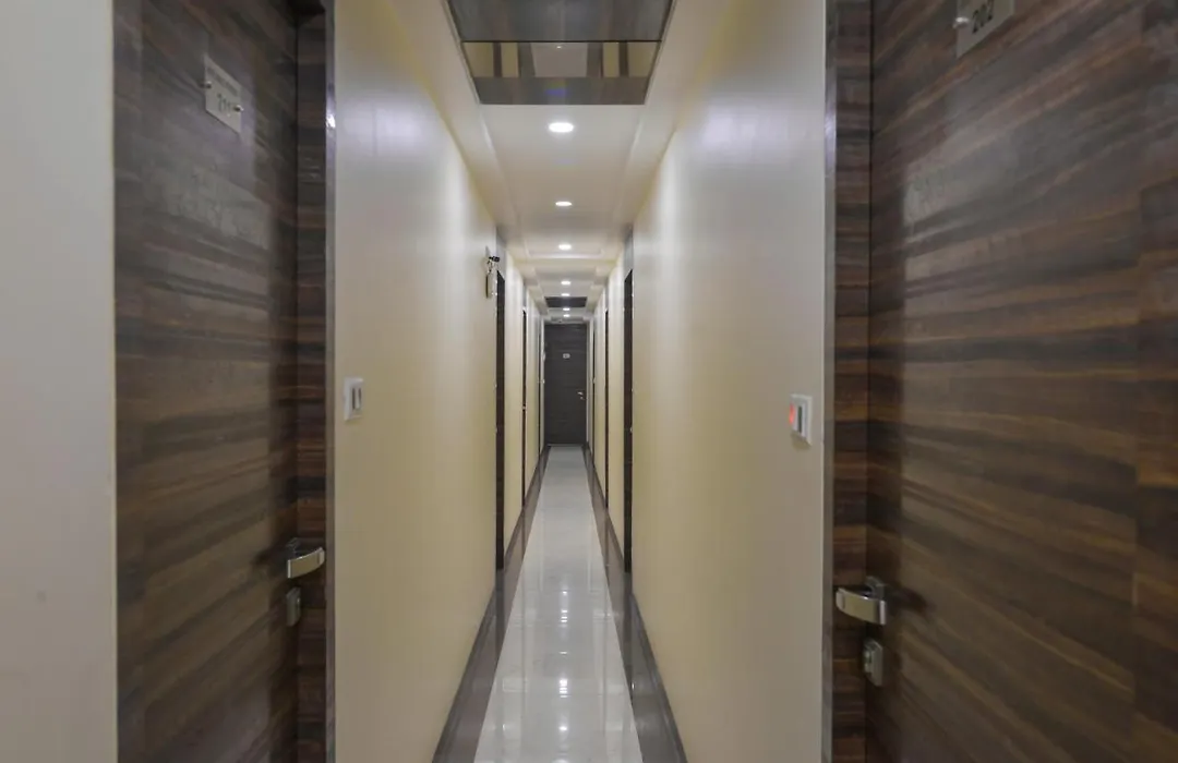 Hotel Palace Residency Near Lokmanya Tilak Terminus-1