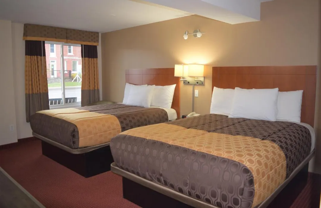 Knights Inn Arnprior-1