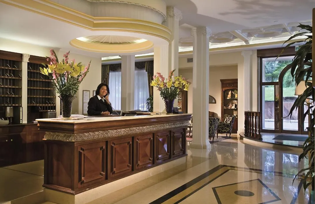 Palace Hotel Meggiorato-1