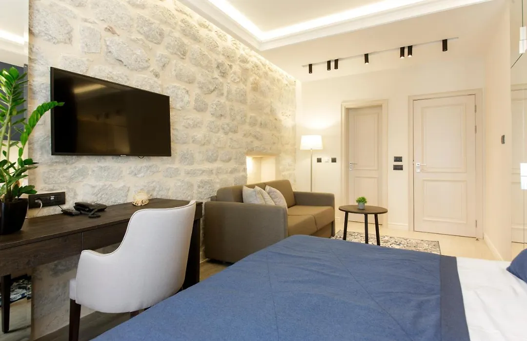 Heritage Hotel Leon Coronato-1