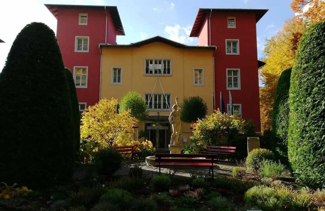 Parkhotel Bad Schandau - direkt an der Elbe-1