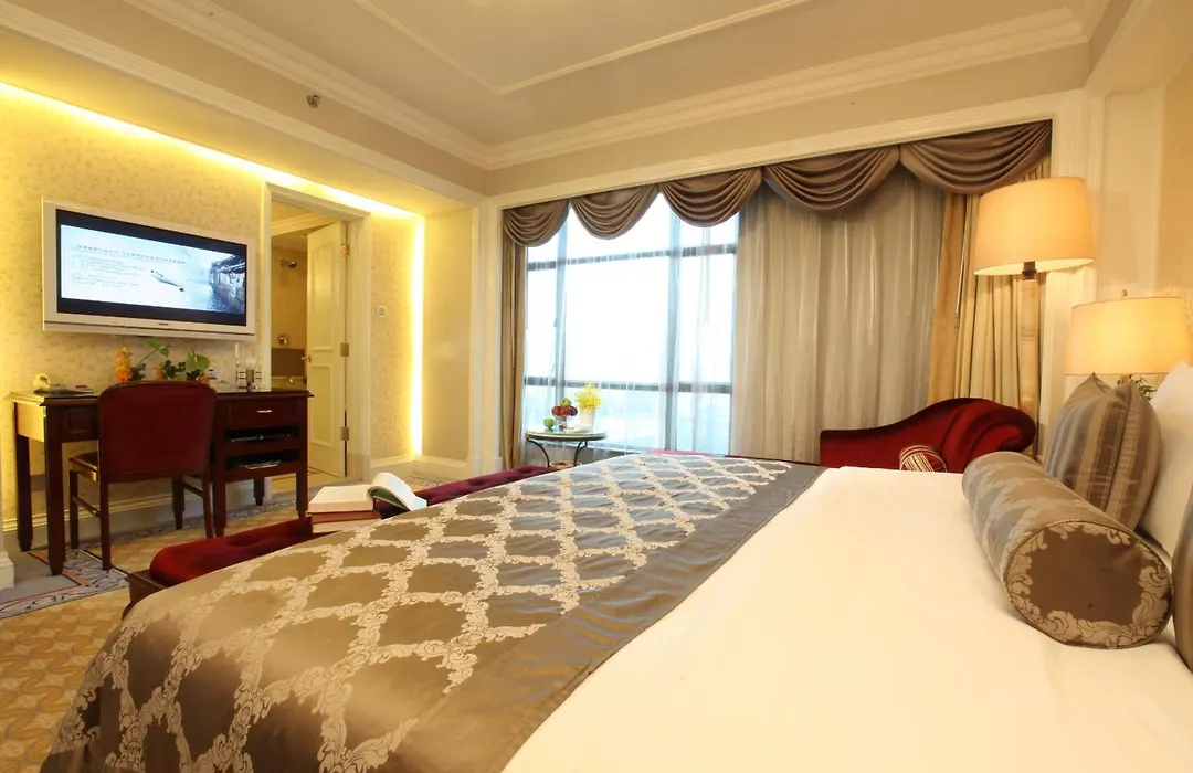 Green Lake Hotel-1