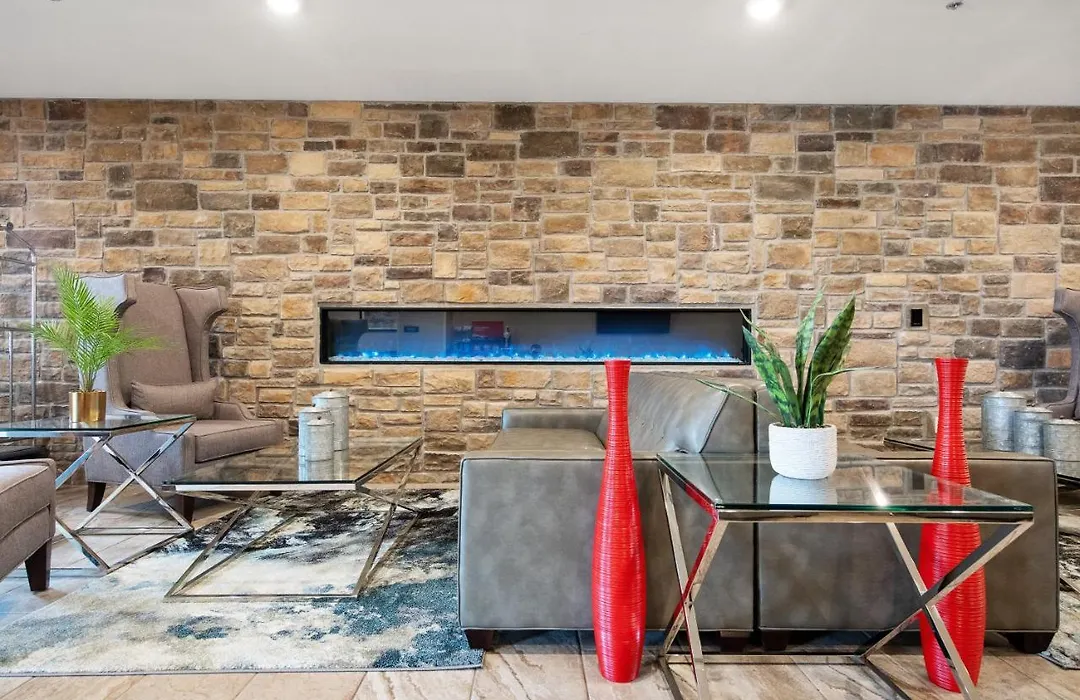 Cobblestone Hotel & Suites - Austin-1