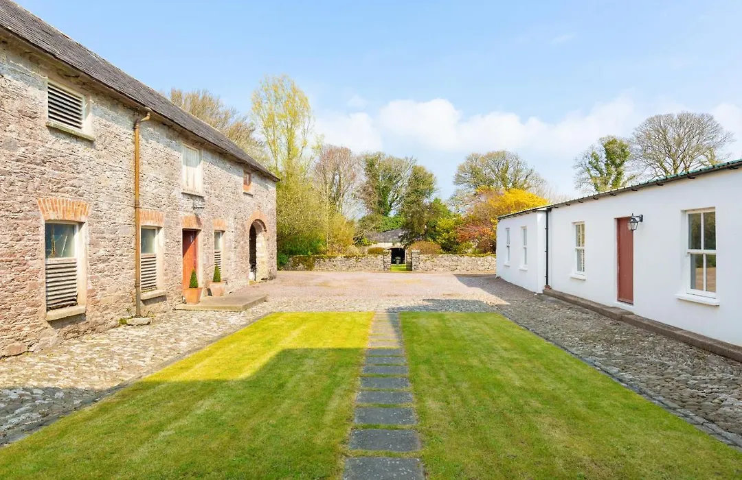 Kilmahon House, P25A973-1