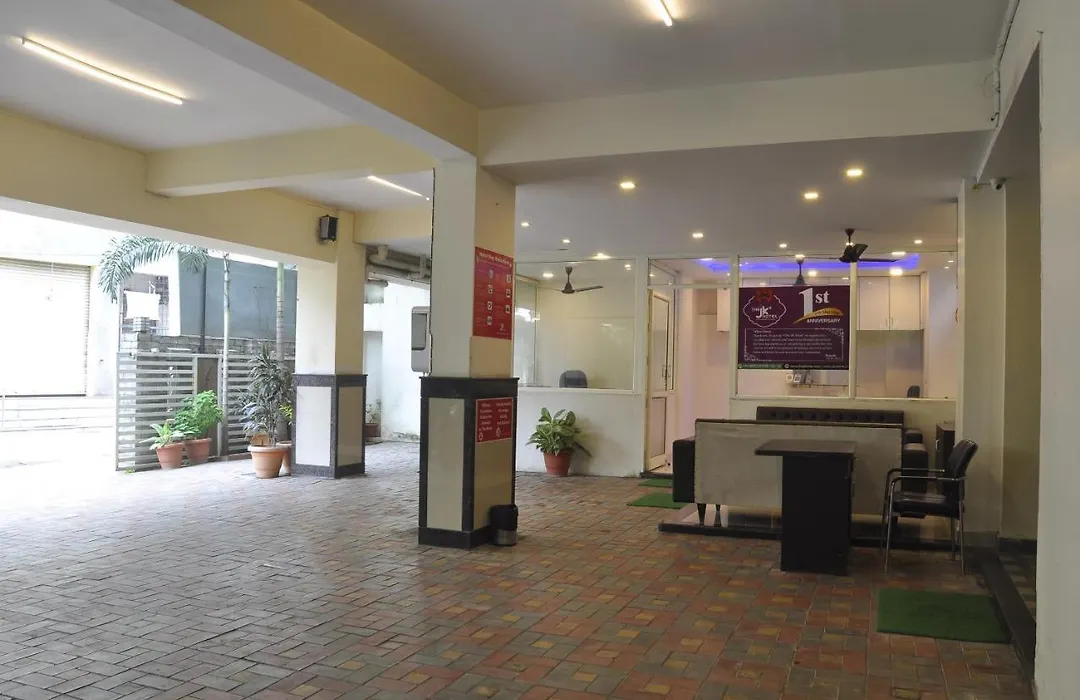 Jk Rooms 126 Parashar Legacy - Opp Railway Station-1