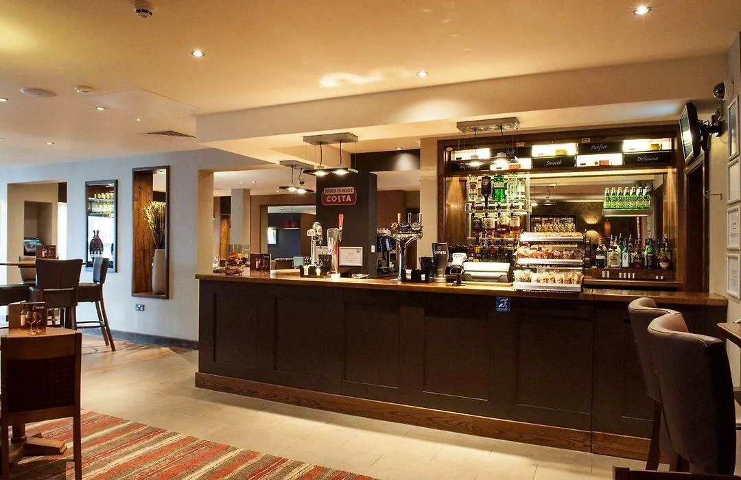 Premier Inn Canterbury City Centre-1
