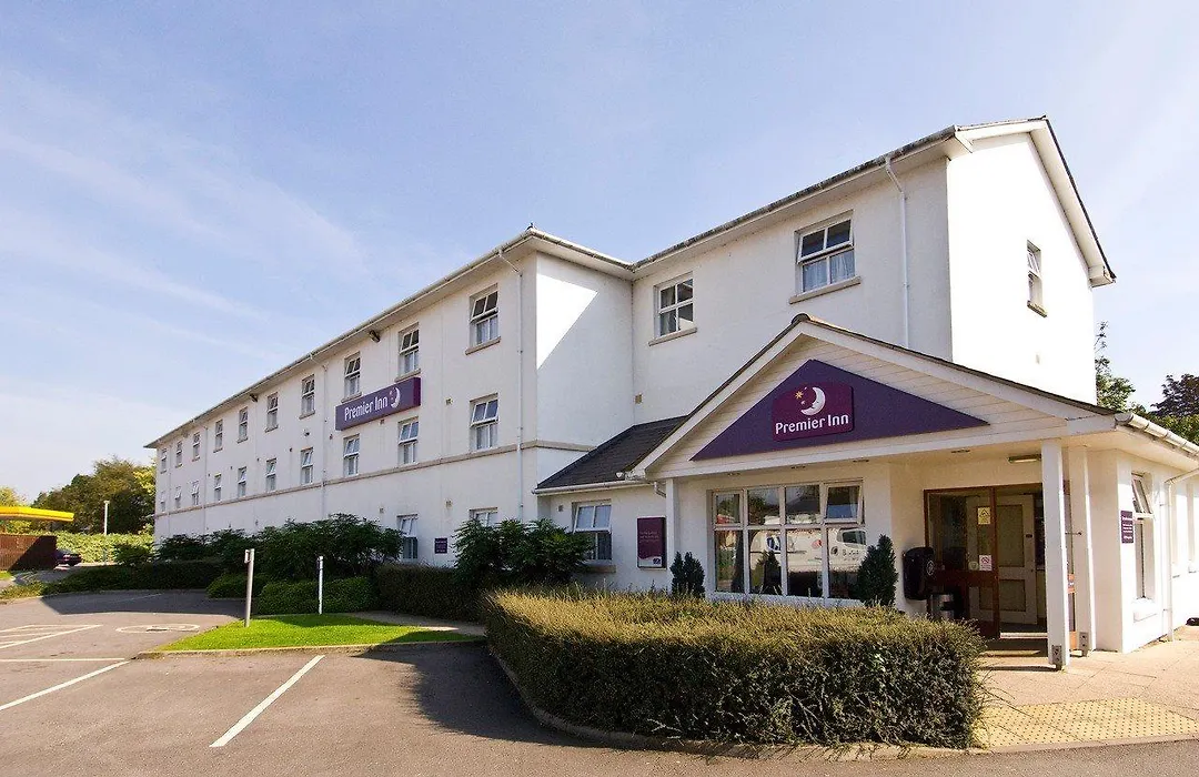 Premier Inn Cheltenham Central-1