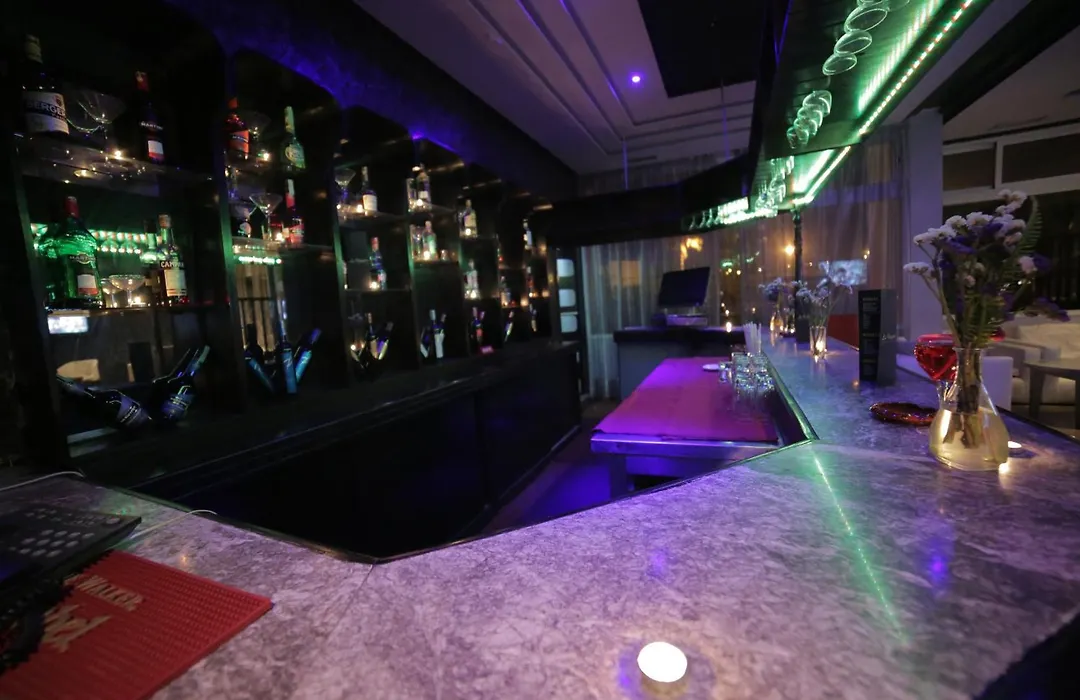 Hotel Suisse-1