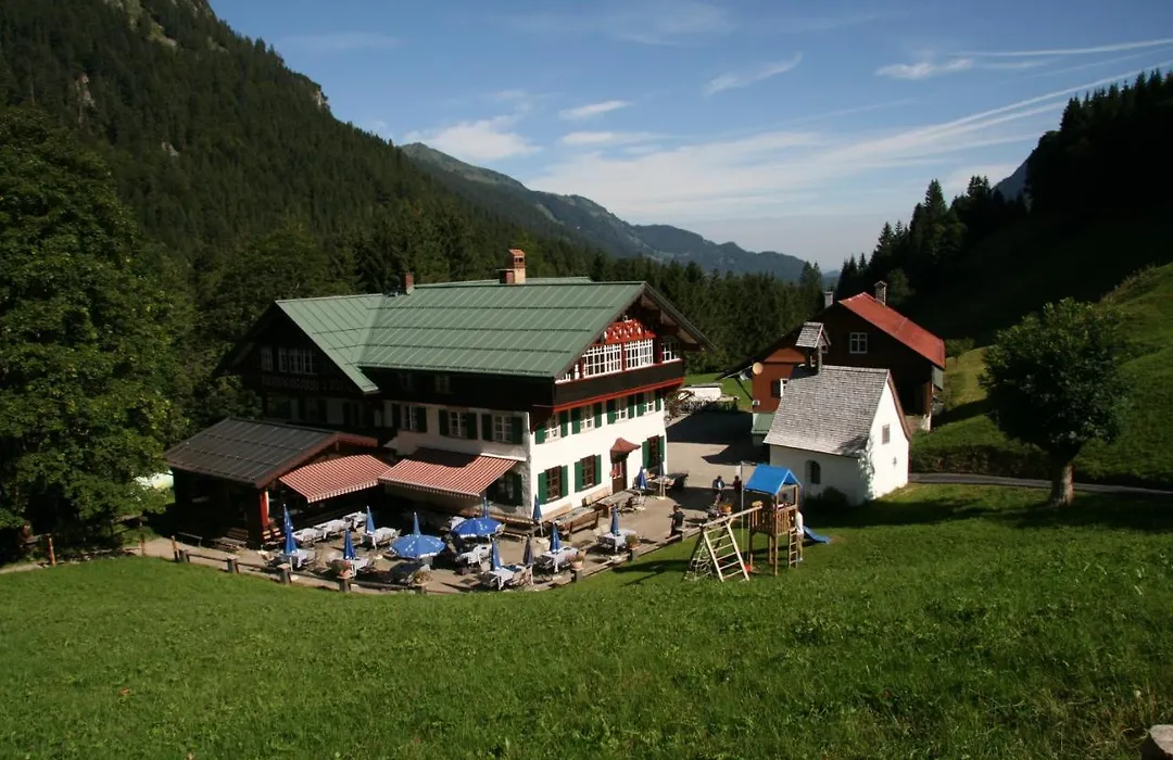 Berggasthof Einoedsbach-1