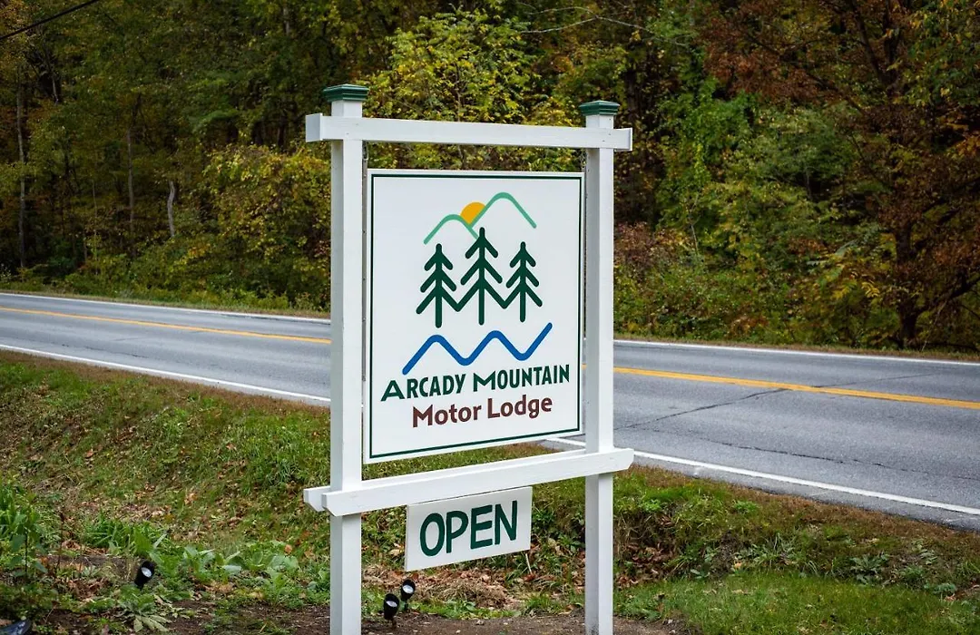 Arcady Mountain Motor Lodge-1