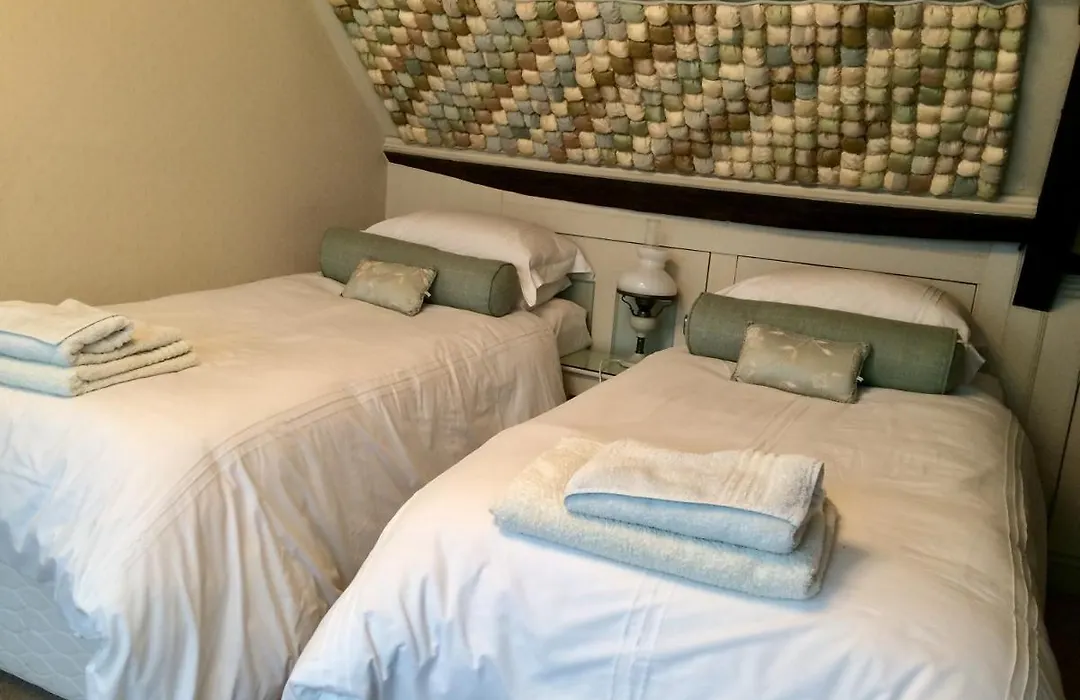 Waterside Cottage Bed And Breakfast-1