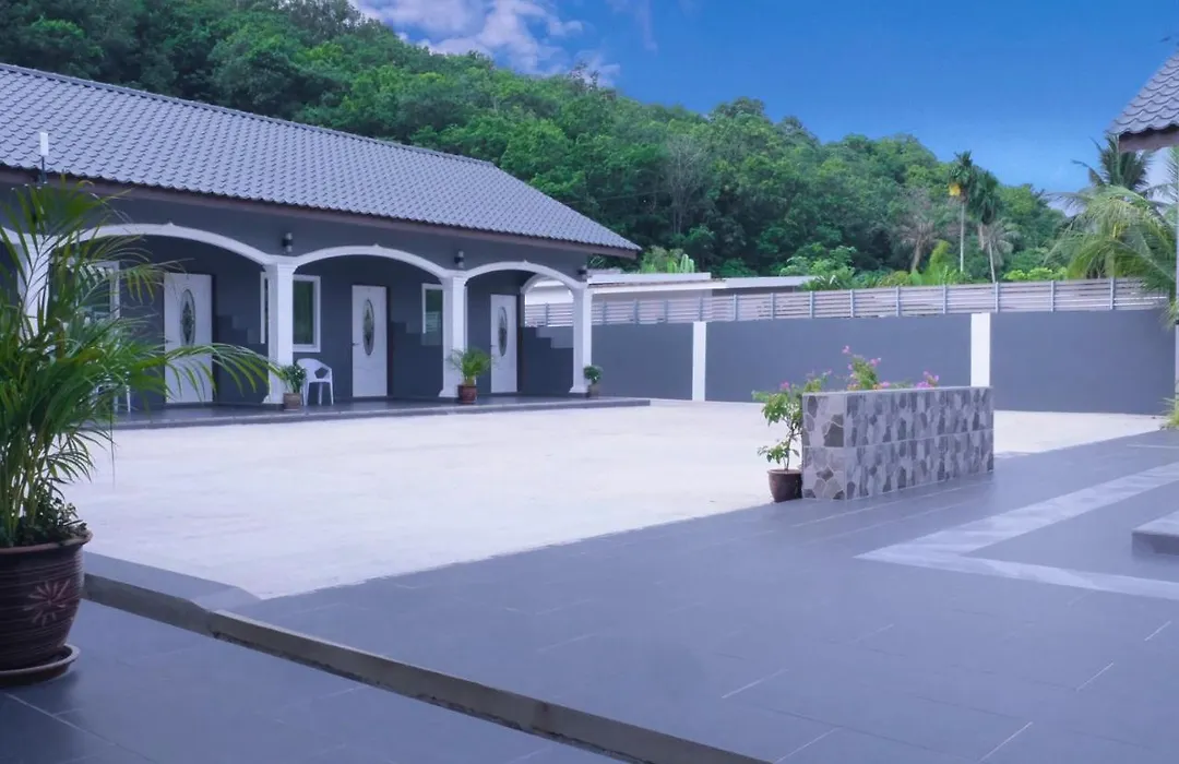 Cenang Rooms With Pool By Virgo Star Resort-1