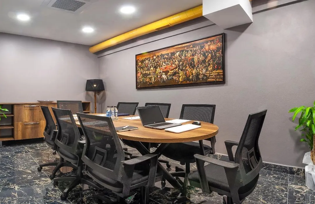 Hotel Bossuite Business-1