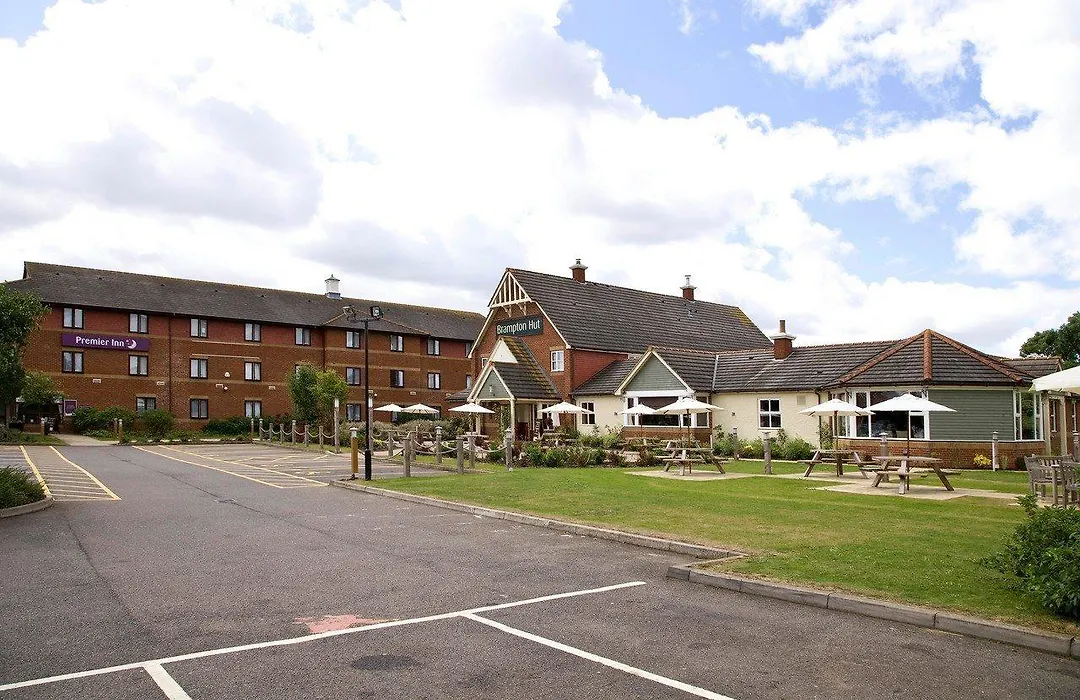 Premier Inn Huntingdon-1