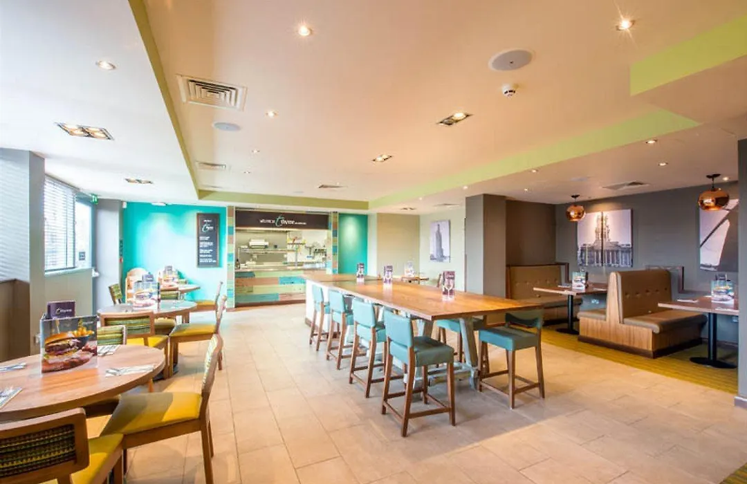 Premier Inn Birkenhead Town Centre-1