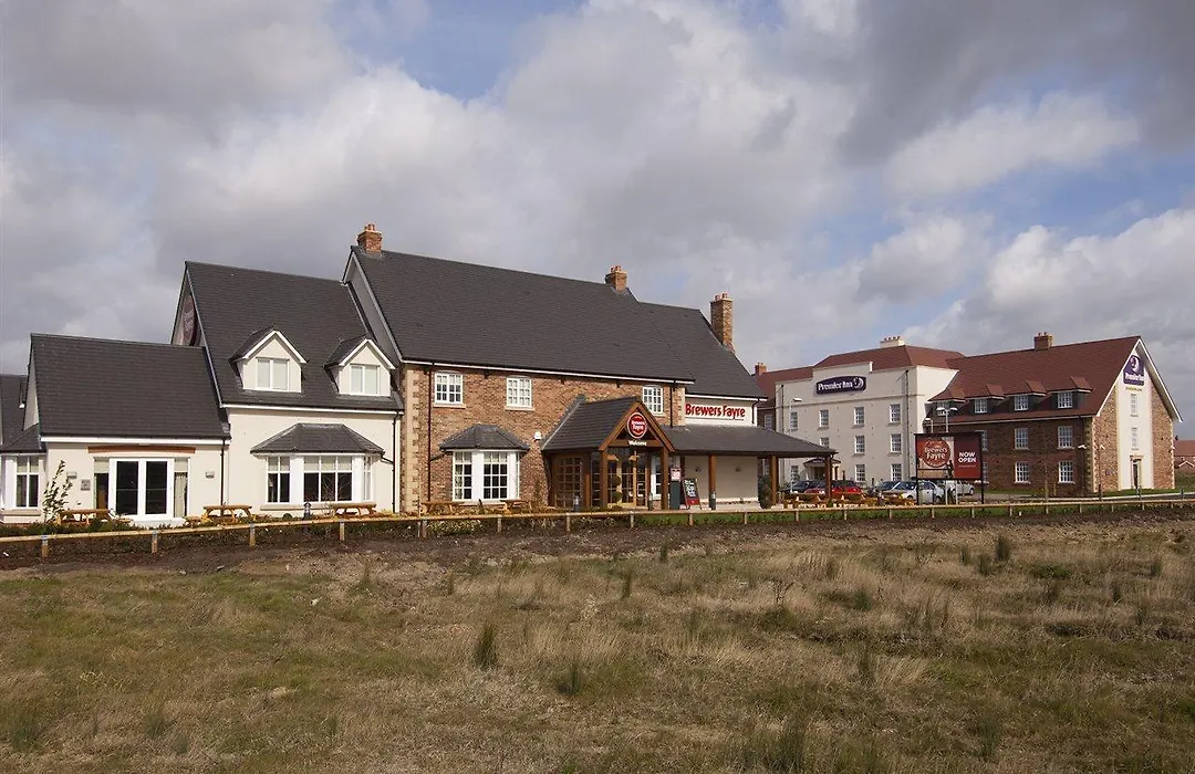 Premier Inn Bedford South-1