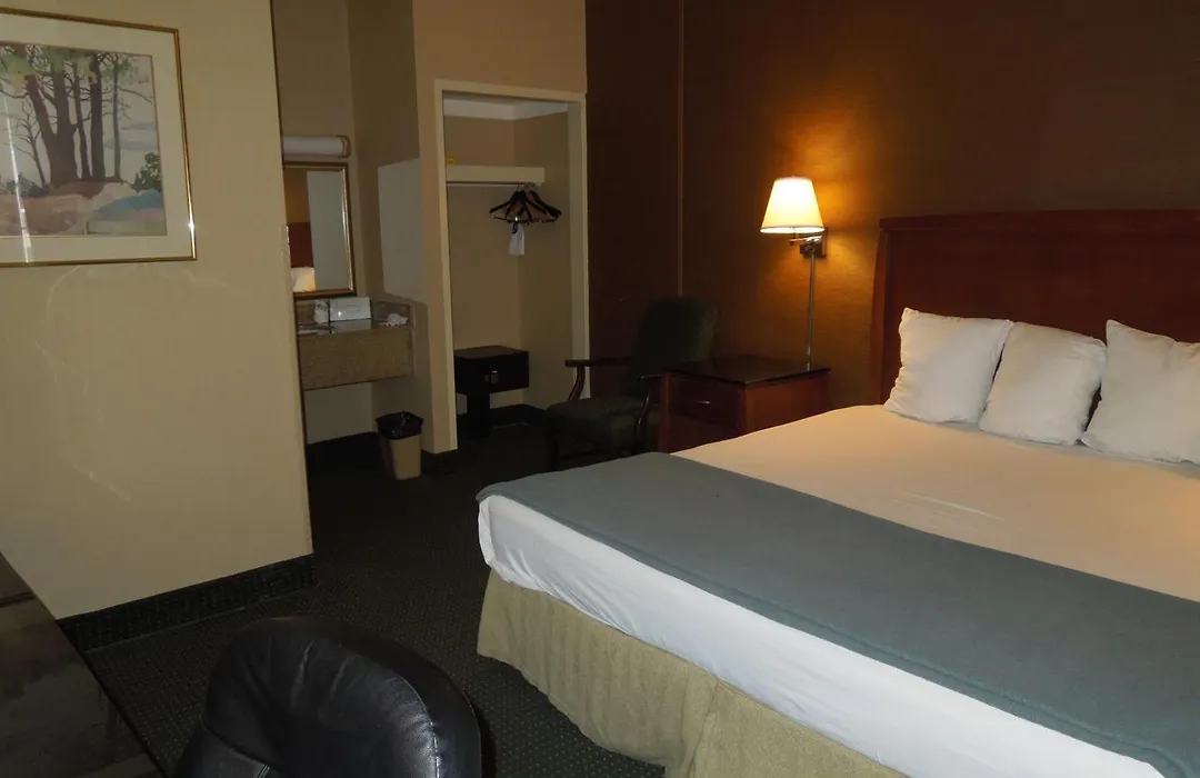 Travelodge By Wyndham Silver Spring-1