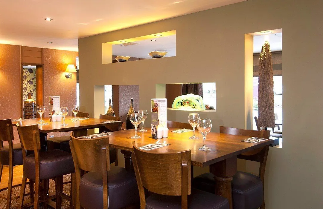 Premier Inn Warwick-1