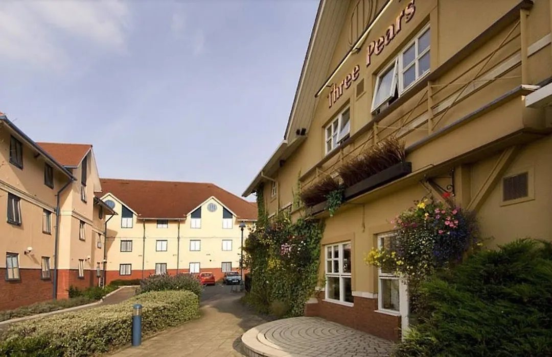 Premier Inn Worcester-1