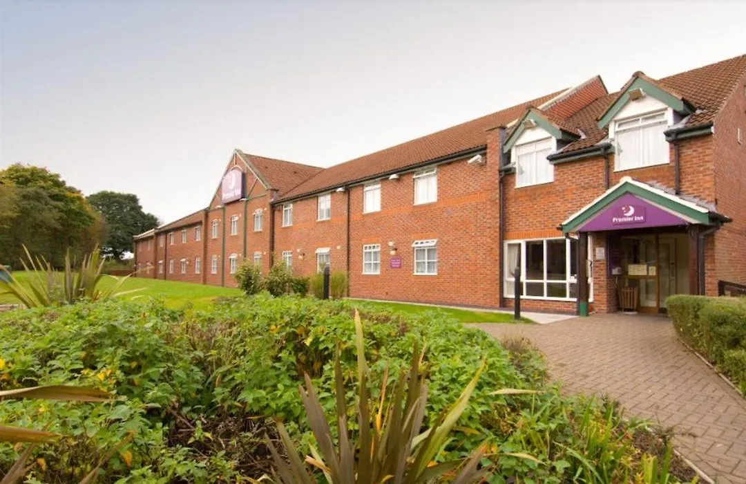 Premier Inn Runcorn-1