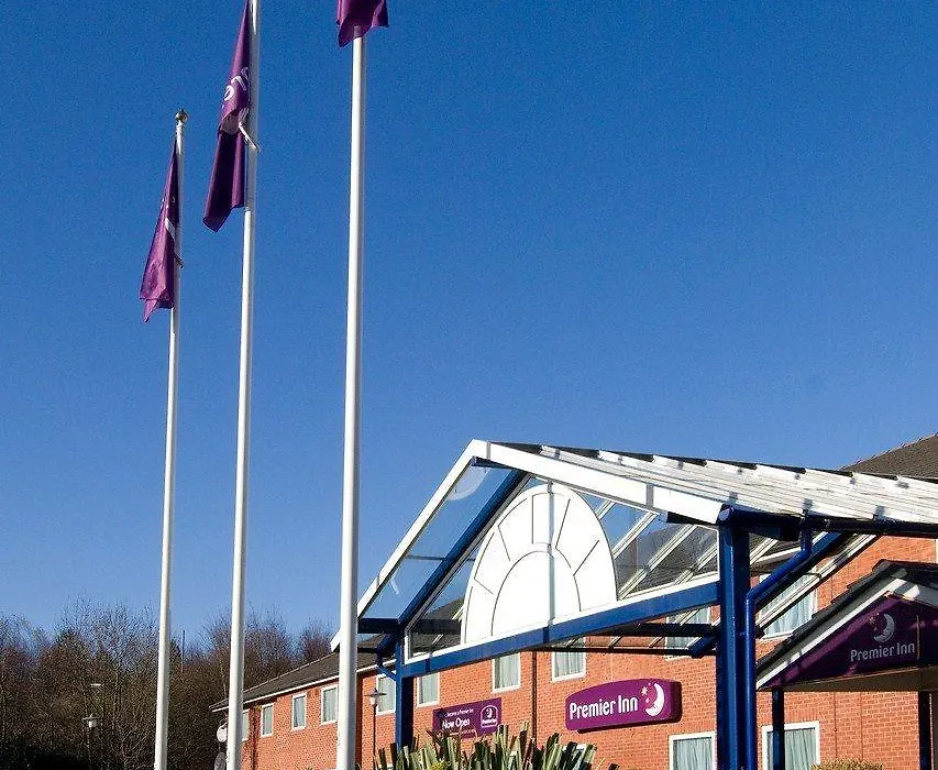 Premier Inn Pontypool-1