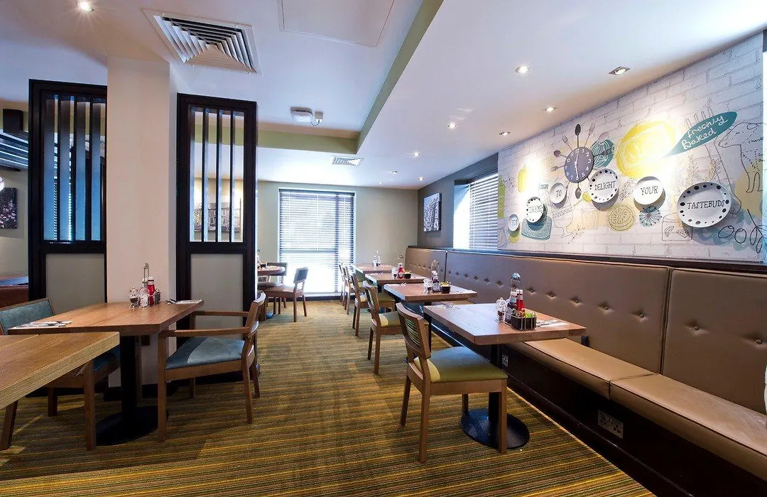Premier Inn Wells-1