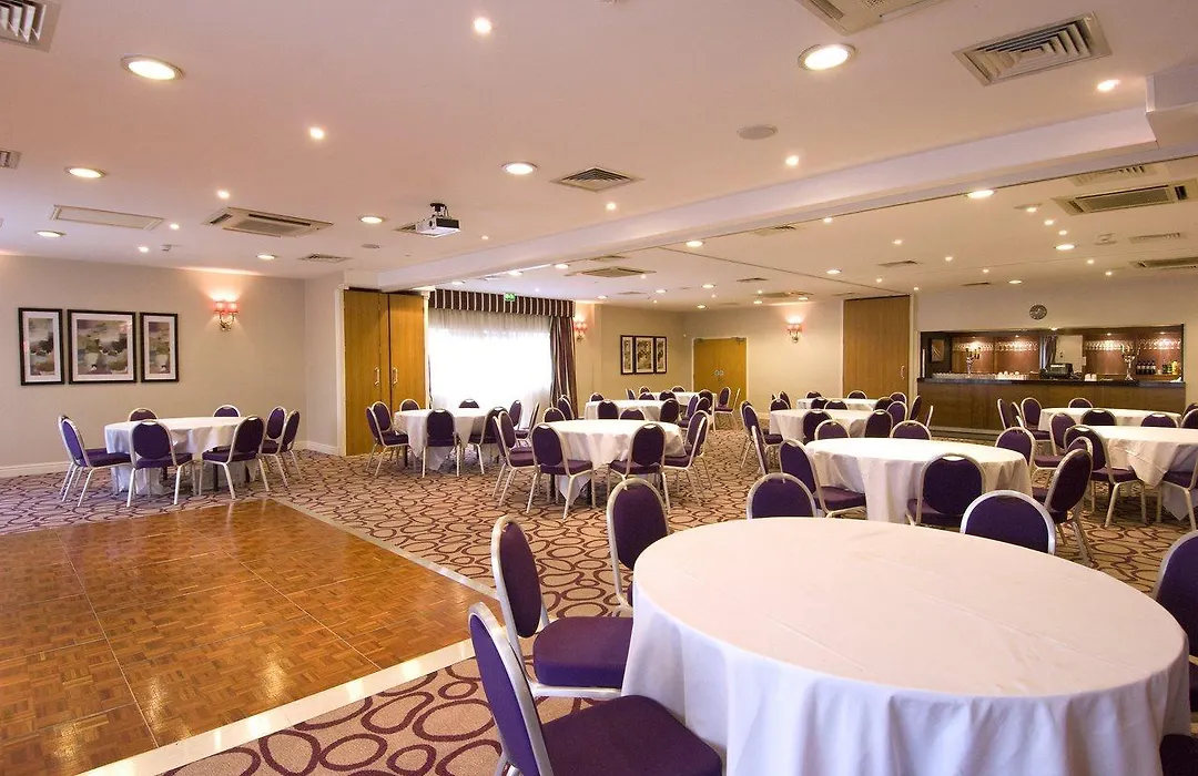 Premier Inn Manchester Old Trafford-1