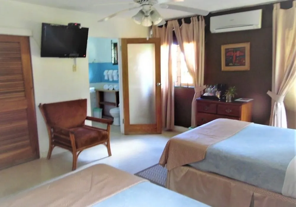 Mynt Retreat Bed & Breakfast-1