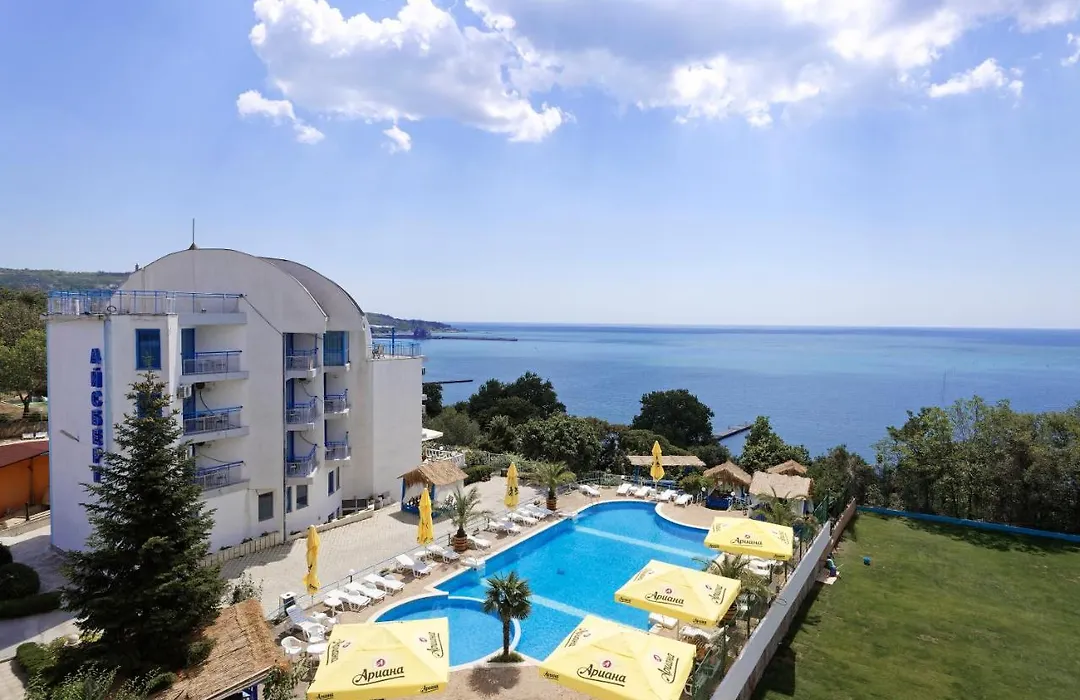 Hotel Iceberg-1