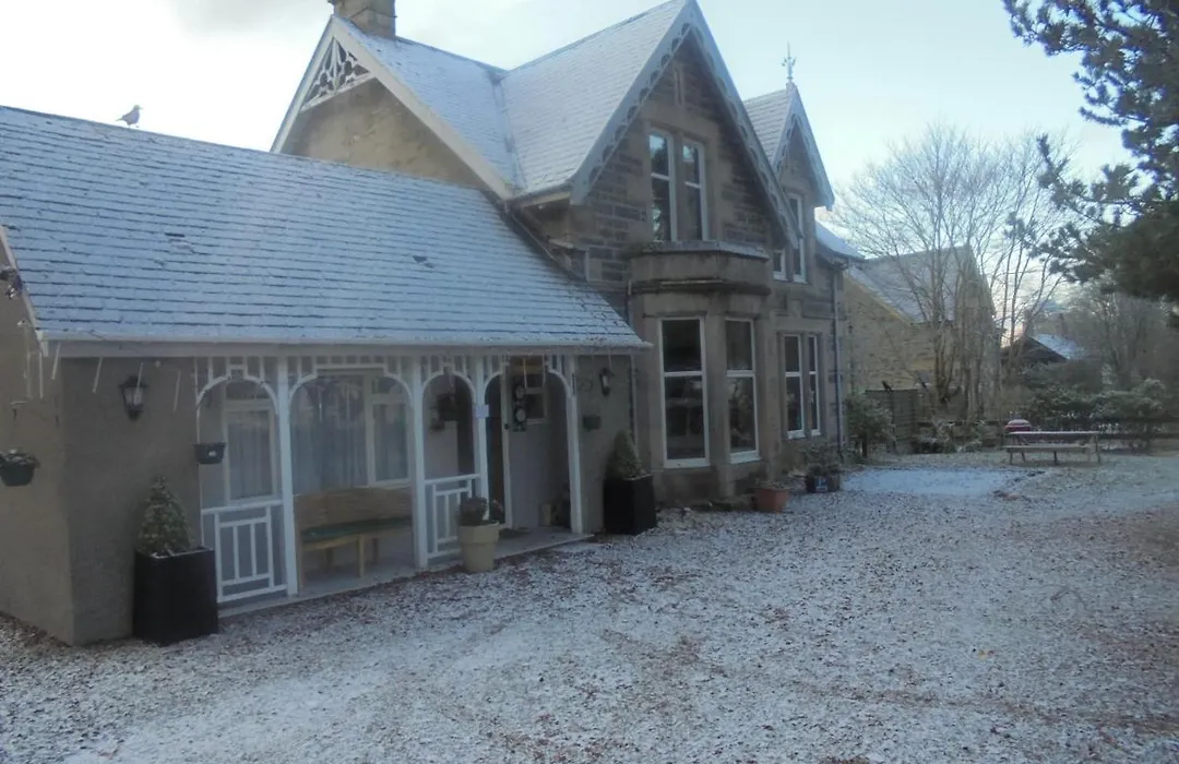 Avondale House-1