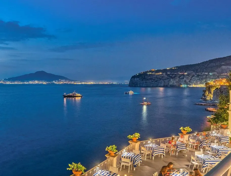 Grand Hotel Riviera-1