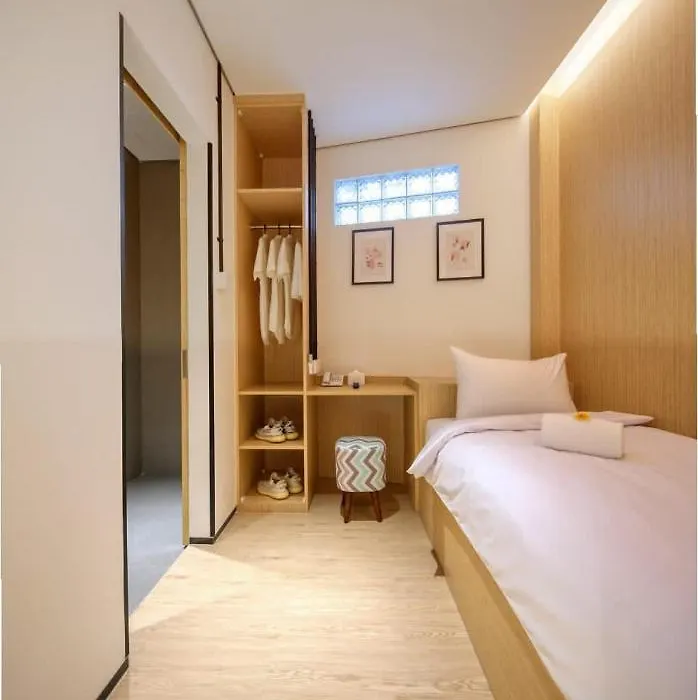 Cool Living-1