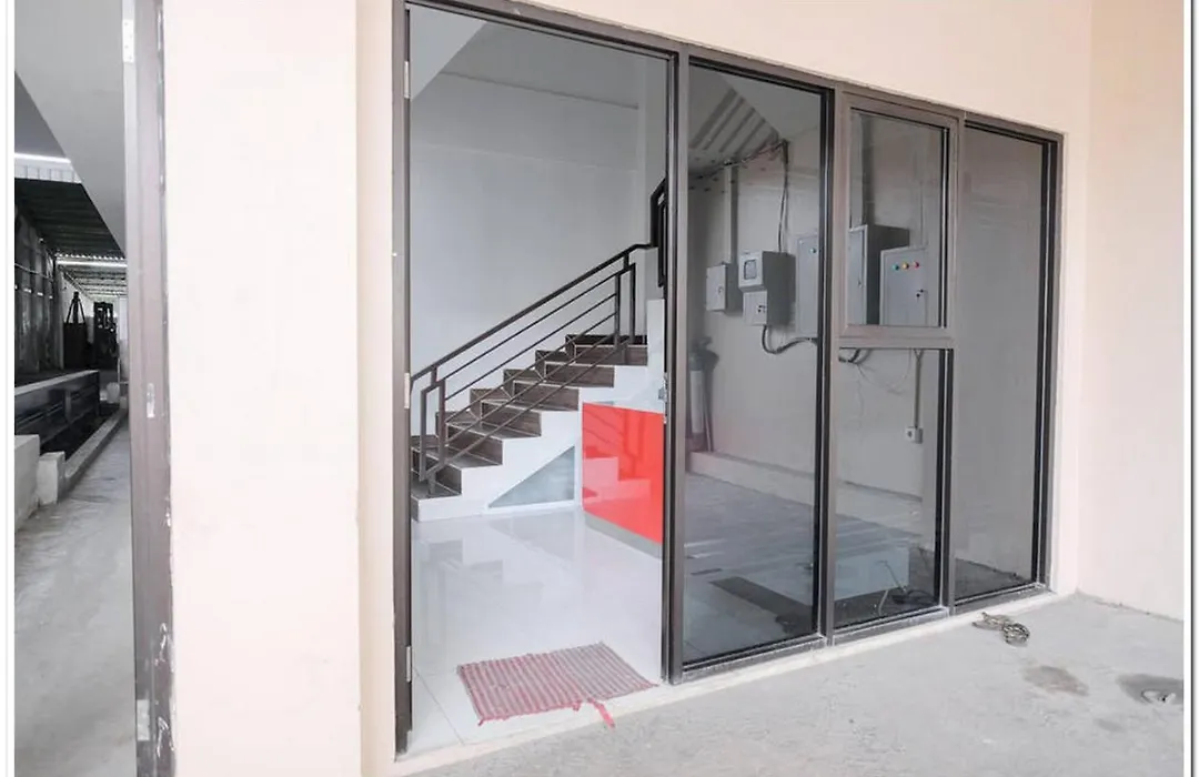 RedDoorz near Kota Tua 2-1