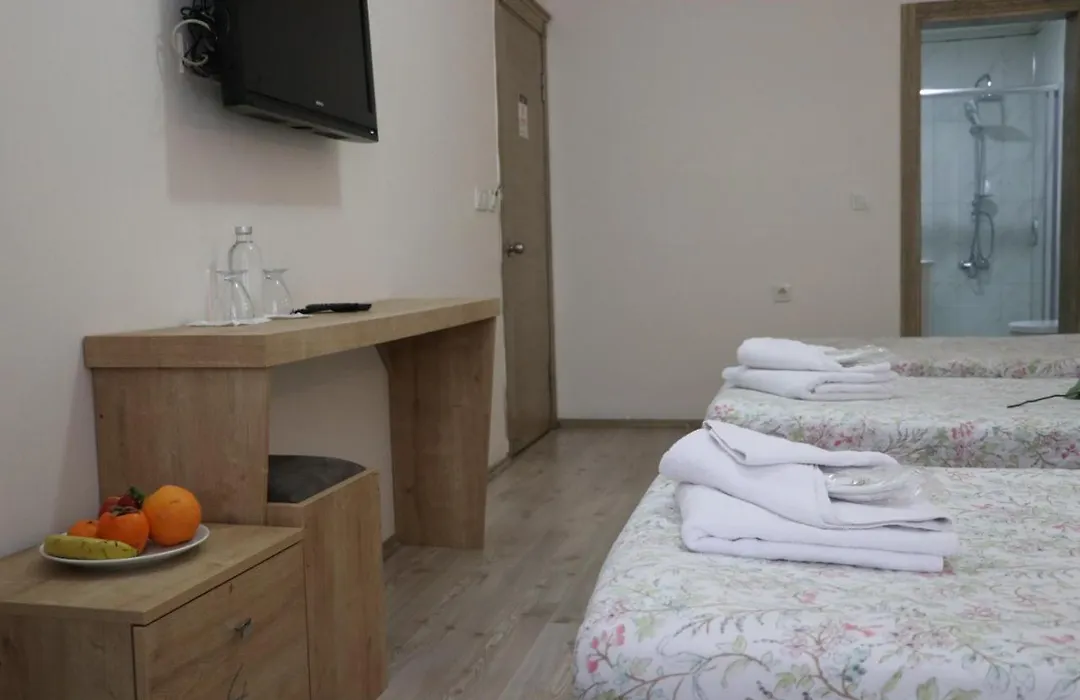 Golden Apple Hotel-1