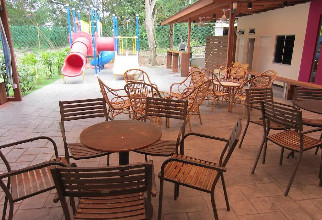 Merlin Hotel-1