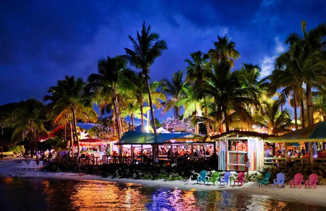 Capt Hirams Resort-1
