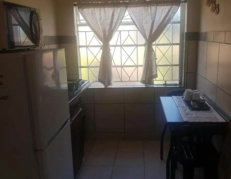 Mom'S Place-1