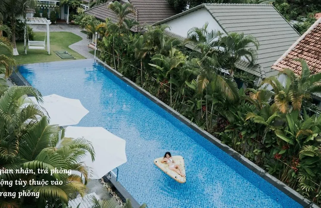 Philip Bungalow-1