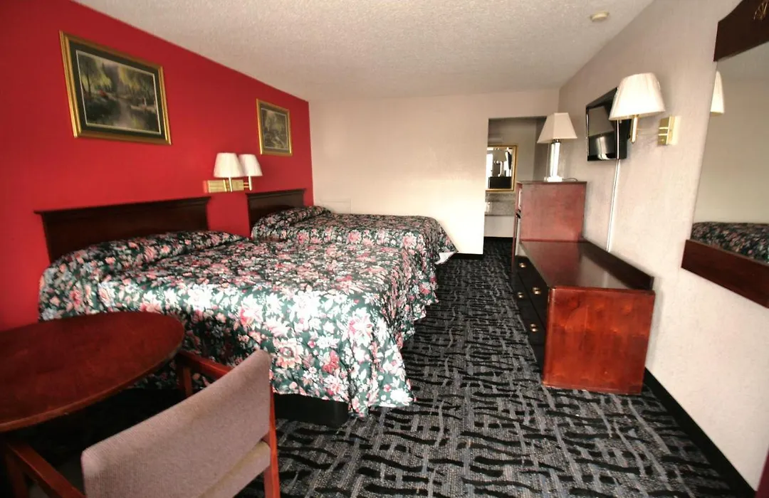 Economy Inn-1