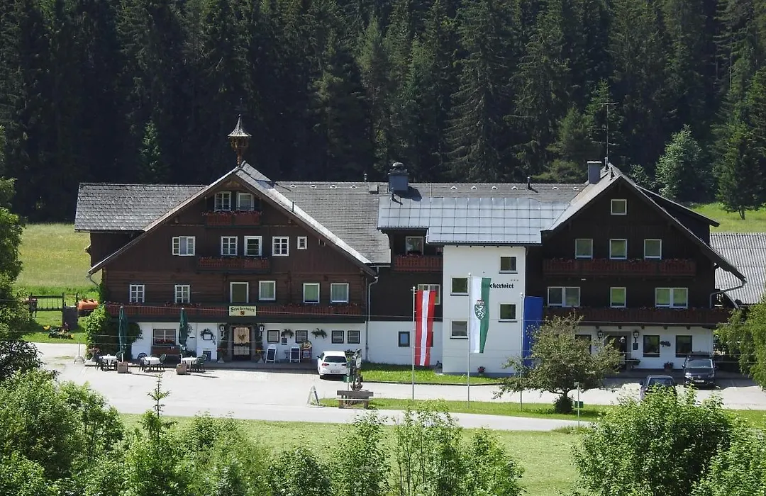 Hotel Stockerwirt-1