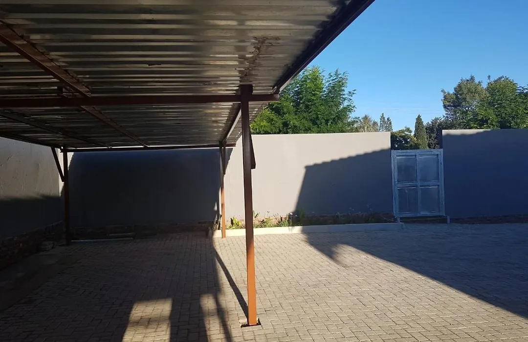 Mzet Guest House-1