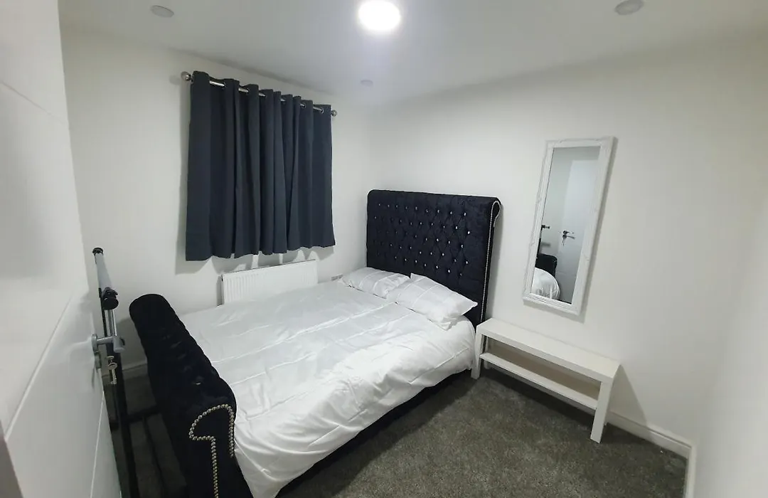Beautiful Rooms Shaw St And Pine St-1