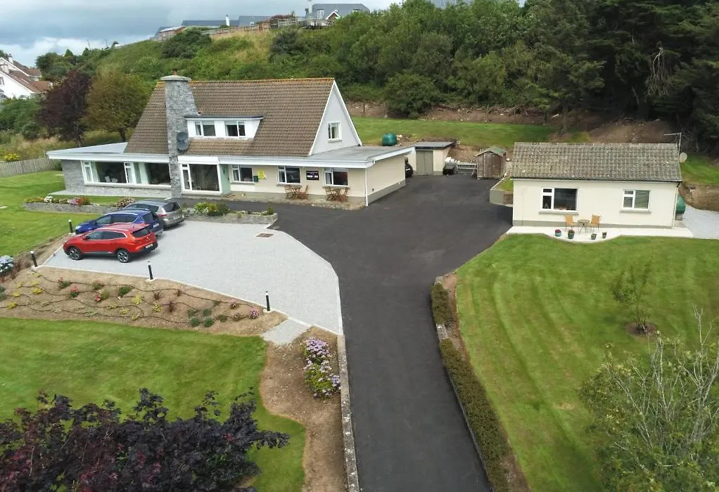 Summerfield Lodge B&B-1