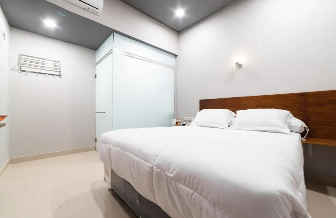 Glamour Hotel And Spa-1