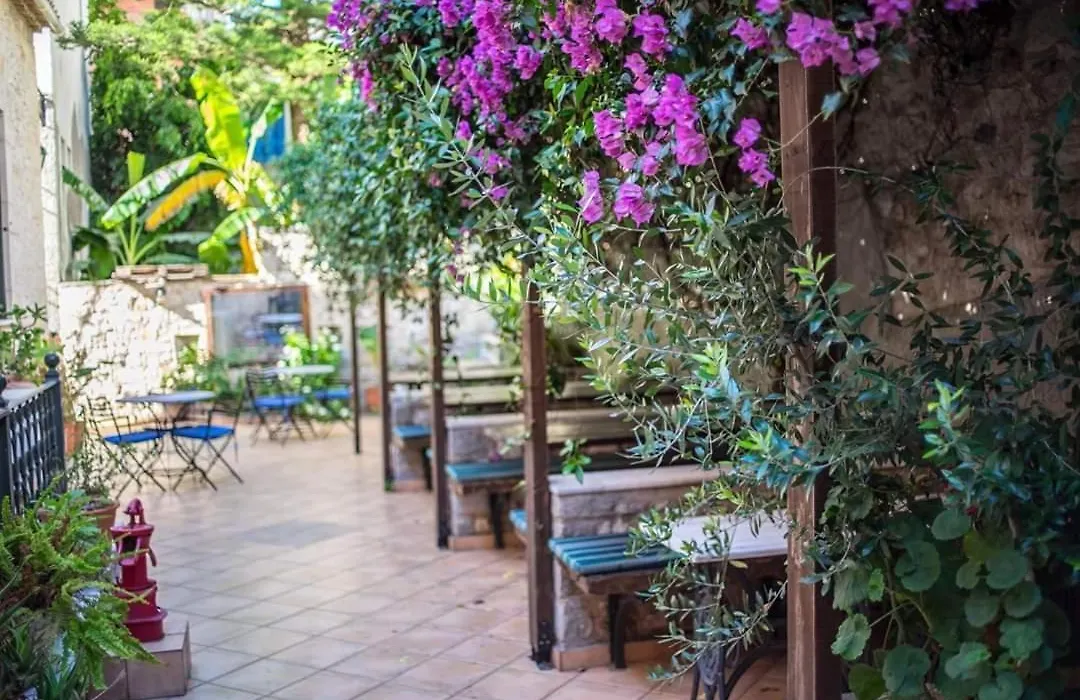 Ntouana Hotel-1